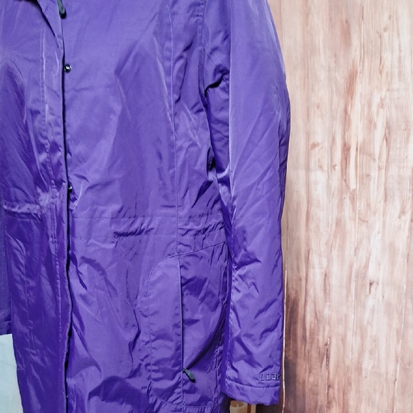 L.L. Bean Women's Deep Purple Hooded Ski Jacket - Picture 2 of 9